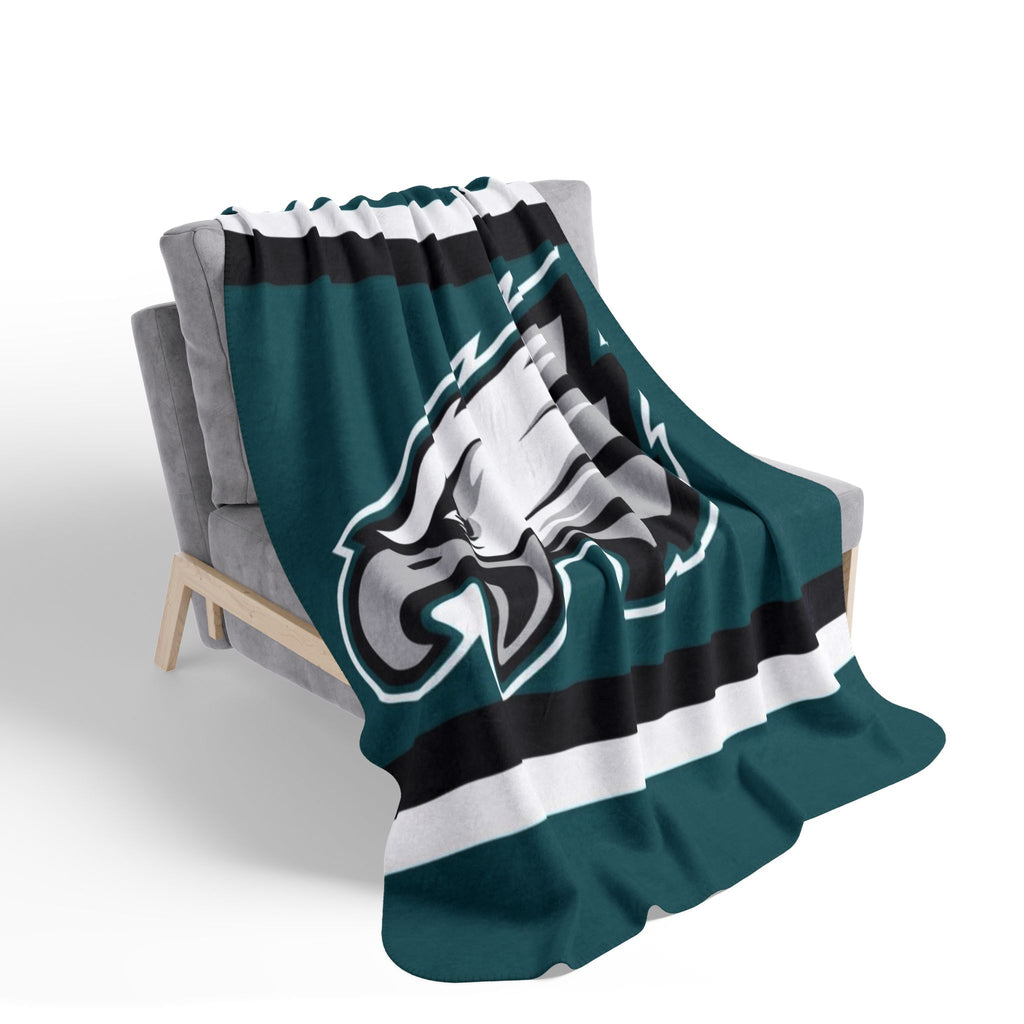 Philadelphia Eagles Sherpa Fleece Blanket - NFL Team Logo Throw