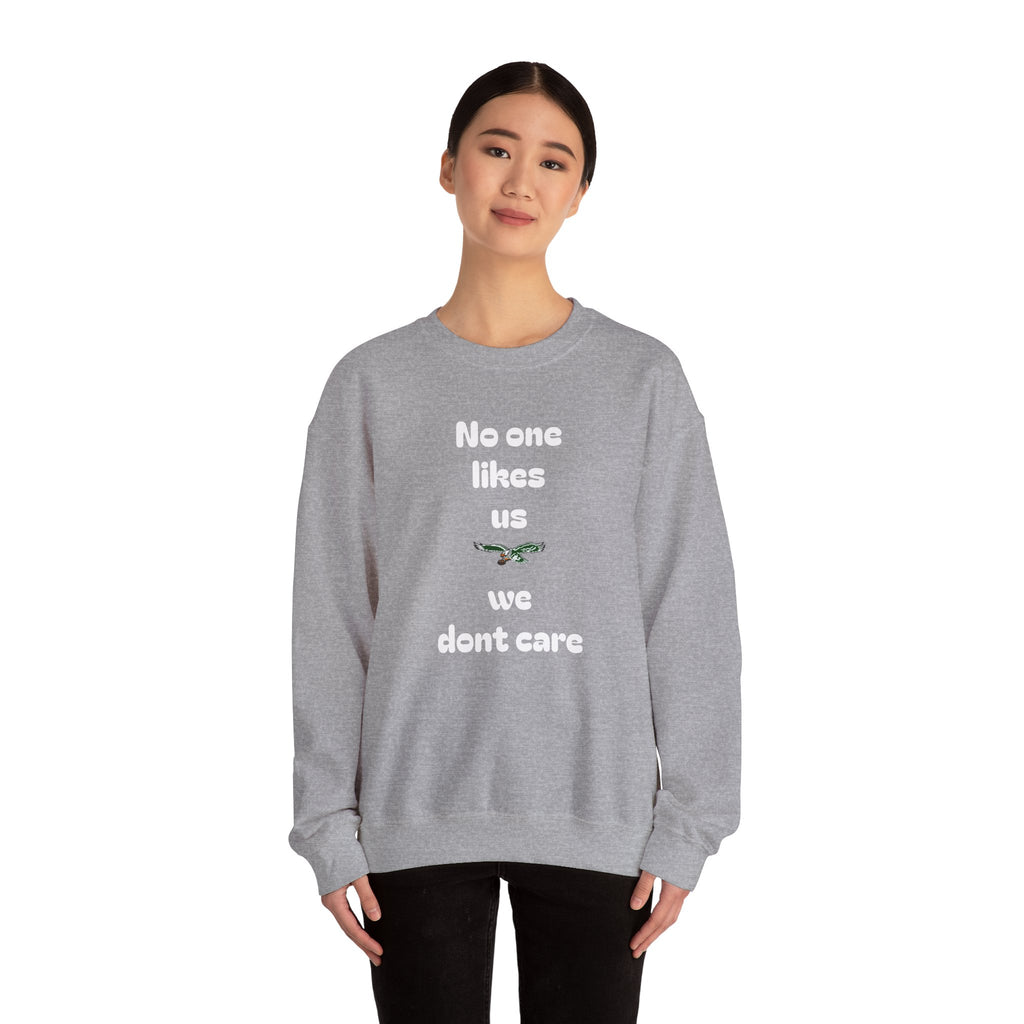 Minimal Green Eagle Embroidered Crewneck Sweatshirt